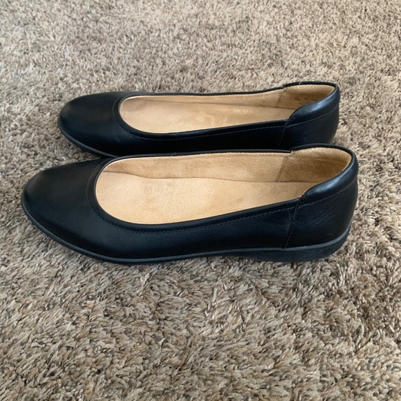 Naturalizer Flexy Black Leather Flats Sz.10M Cushioned Classic Shoes Minimalist - Picture 5 of 11